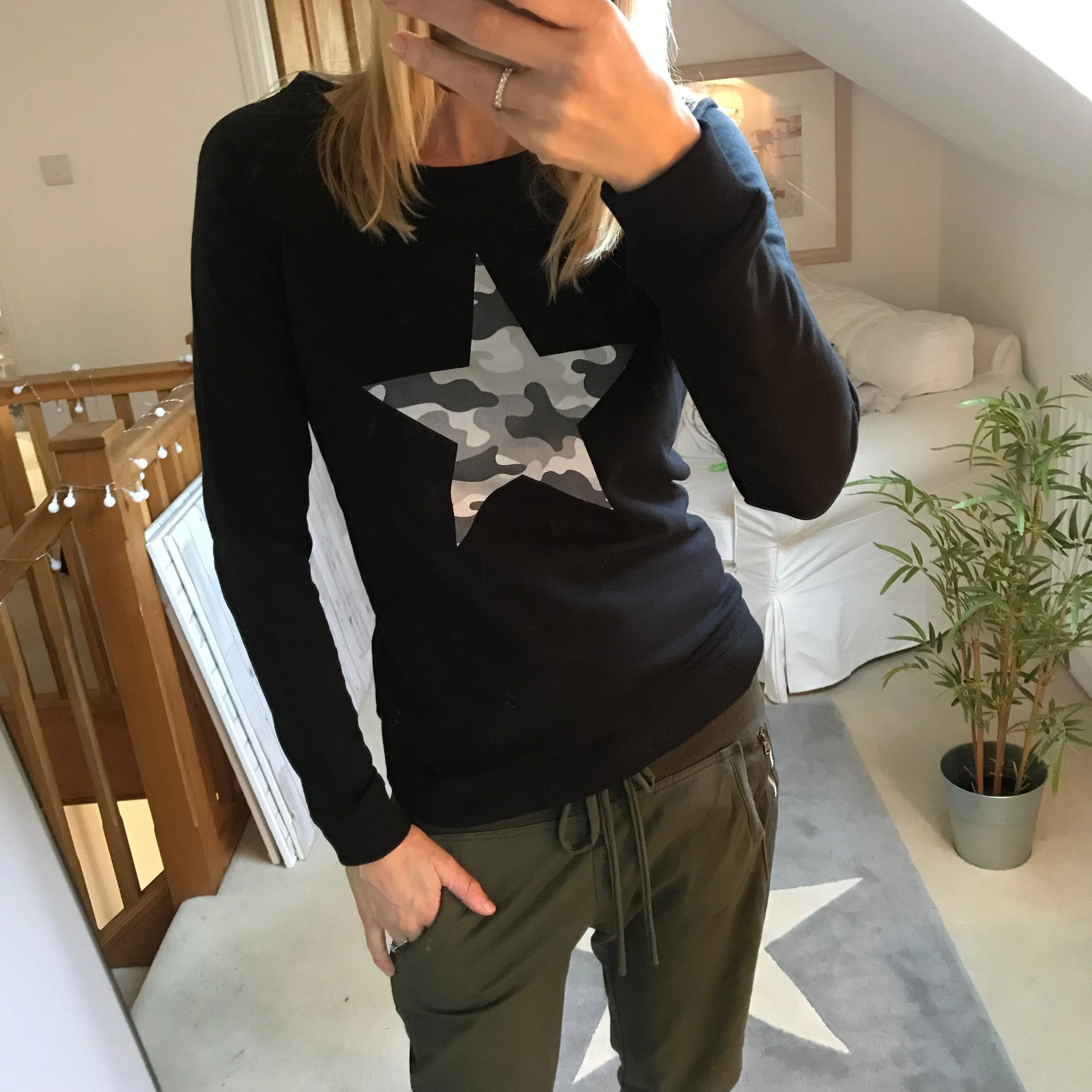 Grey camo star black sweatshirt (small, UK size 10)