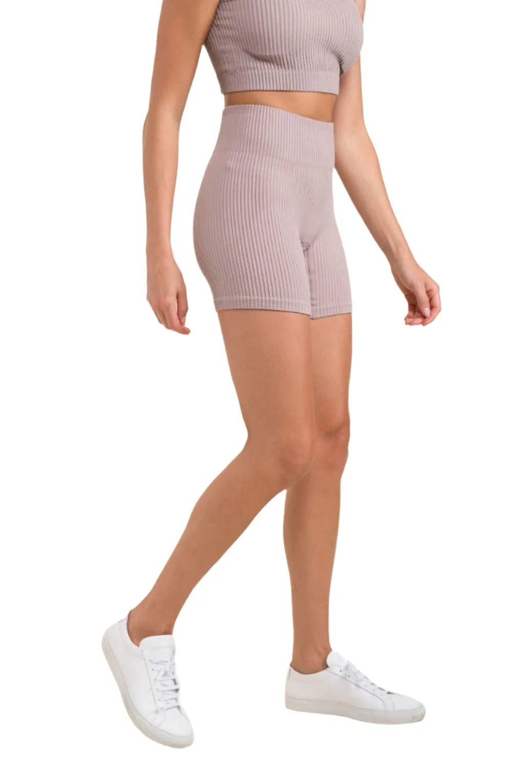 Mono B Ribbed Seamless High-Waisted Shorts APH-A1236