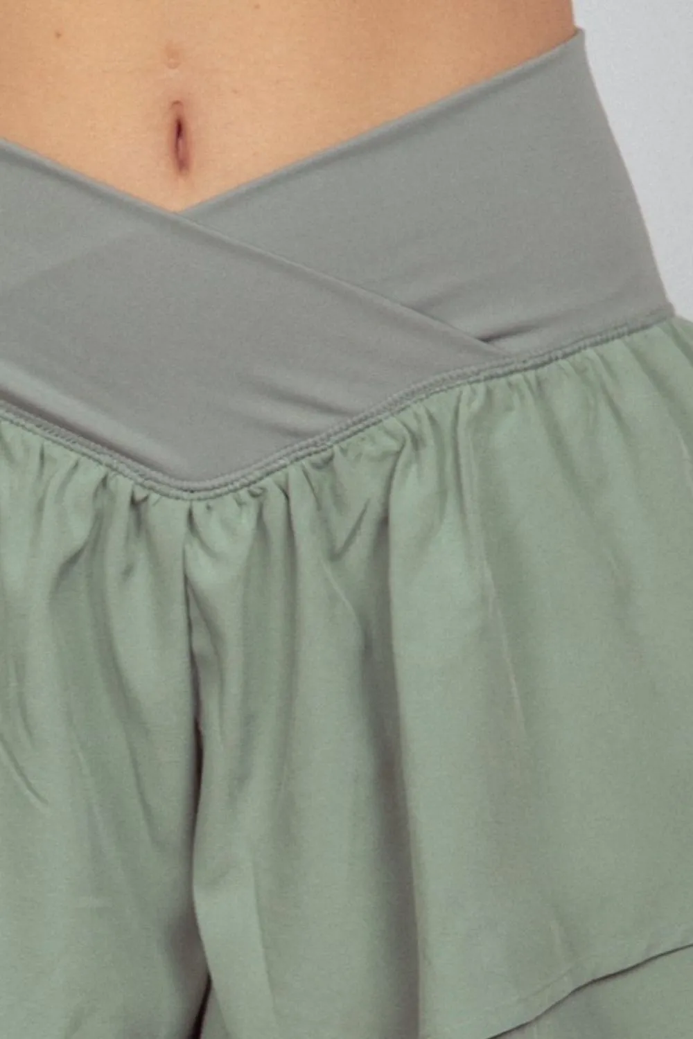 VERY J V-Shaped High Waist Layered Active Shorts